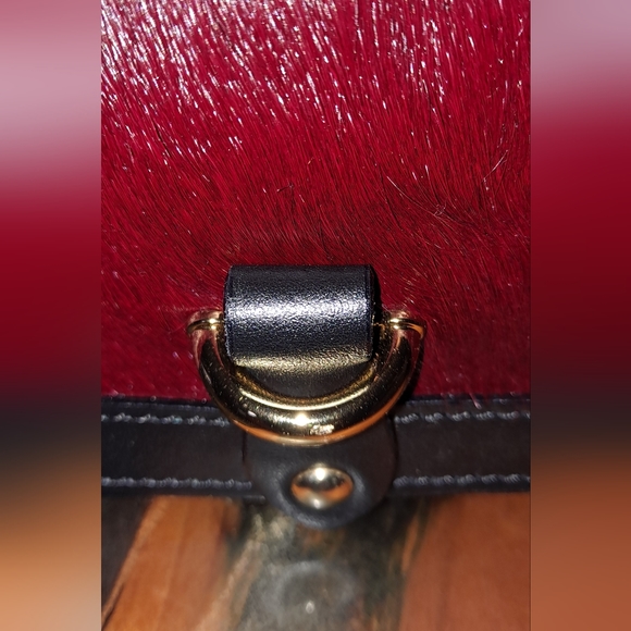 Cavalcanti Italian Black Leather Purse w/Burgundy Calf Hair Like New Condition - Picture 3 of 8